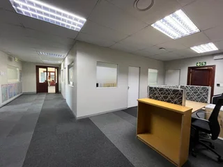 First Floor A-Grade Office To Let in Golf View Office Park