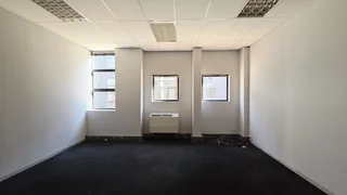 160 Square Meter Commercial unit to let on Witch-Hazel Avenue in Highveld