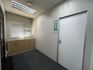 Ground Floor A-Grade Office To Let – Golf View Office Park