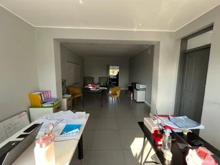 Silvercrest Shopping Centre | Prime Office Space to Let in Silvamonte