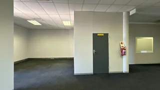 308 Square Meter Commercial unit to let in Highveld with proximity to highway