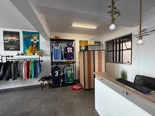 Prime Retail Space to Let - 18 Gleneagles Road, Greenside