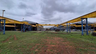 C10 - 3,775sqm Yard with Gantry Cranes