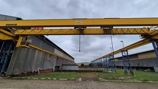 C10 - 3,775sqm Yard with Gantry Cranes