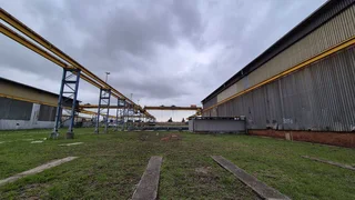 C10 - 3,775sqm Yard with Gantry Cranes