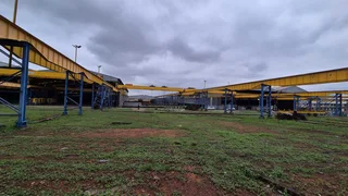 C10 - 3,775sqm Yard with Gantry Cranes