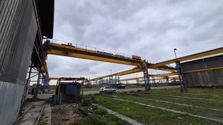 C11 -2,235sqm Factory with Cranes To Let - Roodekop