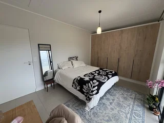 Secure 1-bedroom Apartment In Dorothea Drive