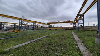 C11 -2,235sqm Factory with Cranes To Let - Roodekop