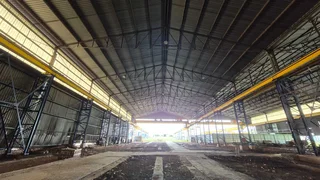 C13 - 2,500sqm Factory To Let with cranes - Roodekop