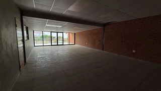 Unit 4 - 1392sqm To Let in Aeroton