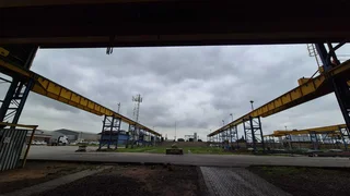 C13 - 2,500sqm Factory To Let with cranes - Roodekop