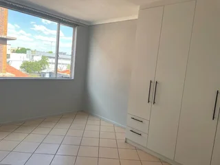 Sharing 3-Bedroom And 1-Bath Apartment In Pretoria West