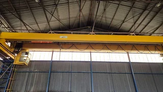 C13 - 2,500sqm Factory To Let with cranes - Roodekop