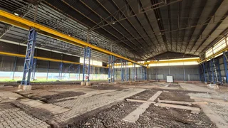 C13 - 2,500sqm Factory To Let with cranes - Roodekop