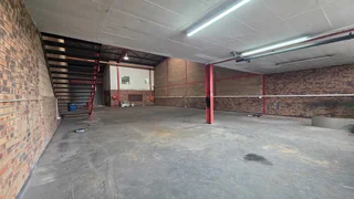 Mini factory TO LET in Elandsfontein of 345sqm