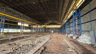 C13 - 2,500sqm Factory To Let with cranes - Roodekop