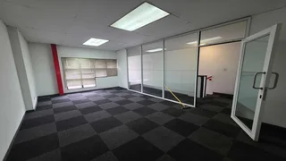 Mini factory TO LET in Elandsfontein of 345sqm