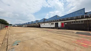 Large 13,000sqm facility TO LET in Elandsfontein