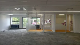 667m² Office to let Woodmead