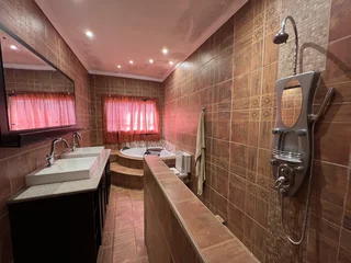 Beautiful 1-Bedroom Cottage In Noordheuwel