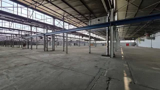Large 13,000sqm facility TO LET in Elandsfontein