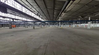 Large 13,000sqm facility TO LET in Elandsfontein