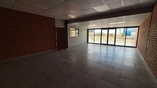 Unit 5 - 1303sqm To Let in Aeroton