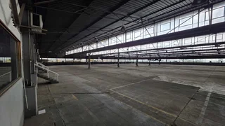 Large manufacturing/warehousing facility TO LET in Elandsfontein