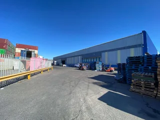 4800m2 Warehouse with 1400m2 Yard in Clairwood , Durban 1600 Amps!