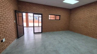 Unit 5 - 1303sqm To Let in Aeroton