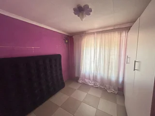 **Charming 3-Bedroom Family Home for Rent**in Vosloorus Paradise park
