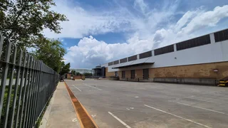 4,626m² Logistics Warehouse To Let |  Premium Distribution Facility - Gosforth Park