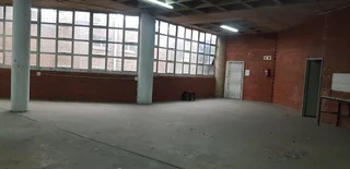 To Let - 300m2 Factory Space  In Phoenix