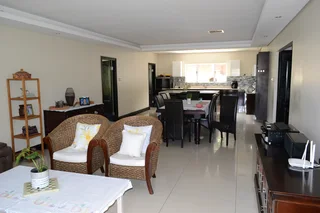 3 BEDROOM HOUSE  FOR SALE IN MOUNT EDGECOMBE