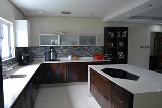 3 BEDROOM HOUSE  FOR SALE IN MOUNT EDGECOMBE