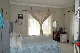 3 BEDROOM HOUSE  FOR SALE IN MOUNT EDGECOMBE