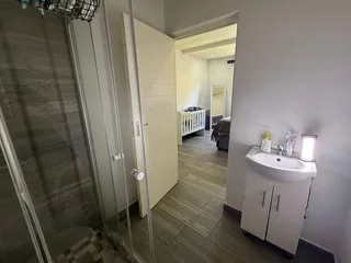 Modern 3-Bedroom Family Apartment with Garden