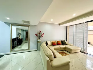 Well Maintained, Secure, Upmarket Apartment