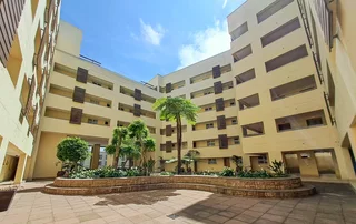 Modern 1-Bedroom Apartment in the Heart of Umhlanga Gateway