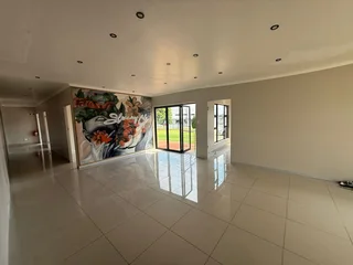 200 Sqm Office To Let Raslouw - with Mainroad Exposure