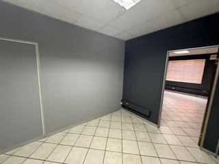 45 Sqm Office To Let Clubview – Prime Exposure On Durham Street