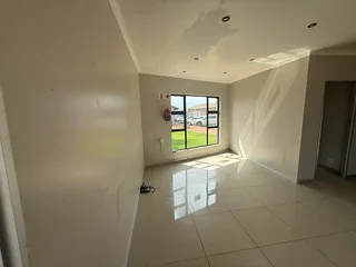 200 Sqm Office To Let Raslouw - with Mainroad Exposure