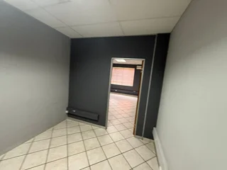 45 Sqm Office To Let Clubview – Prime Exposure On Durham Street