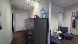 108 Square Meter commercial to let in Centurion