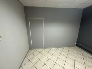 45 Sqm Office To Let Clubview – Prime Exposure On Durham Street