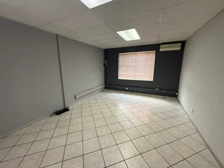 45 Sqm Office To Let Clubview – Prime Exposure On Durham Street