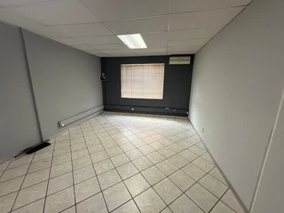 45 Sqm Office To Let Clubview – Prime Exposure On Durham Street