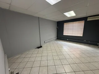 45 Sqm Office To Let Clubview – Prime Exposure On Durham Street