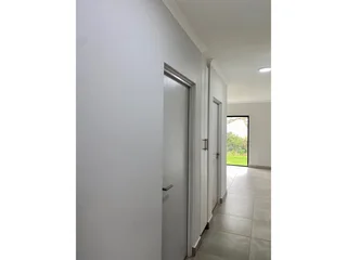 Beautiful 1 Bedroom And 1 Bathroom Apartment In Lincoln Meade, Pietermaritzburg